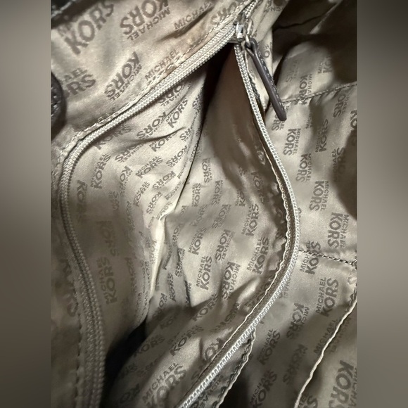 Michael Kors Jet Set Travel Top Zip Signature Monogram Tote Handbag for Women - Picture 8 of 14